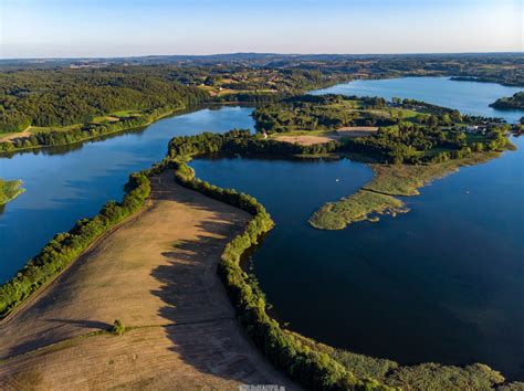 Z punktu widzenia deniwelacji terenu występuje tu krajobraz podgórski. Szwajcaria Kaszubska | Zdjęcia, foto galeria