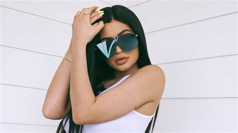 Kylie Jenner Photoshoot Sunglasses Kylie Jenner Photoshoot Sunglasses