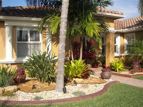 Fabulous Front Yards From Hgtv Fans Florida Landscaping Front Yard