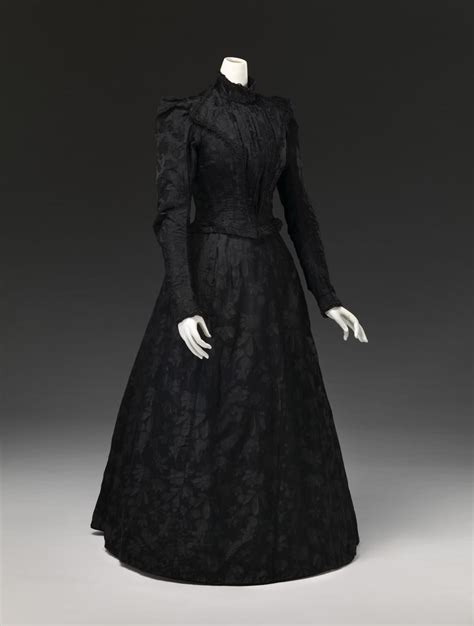 Mourning Dress Ca 1899 From The National Gallery Of Victoria 1890s