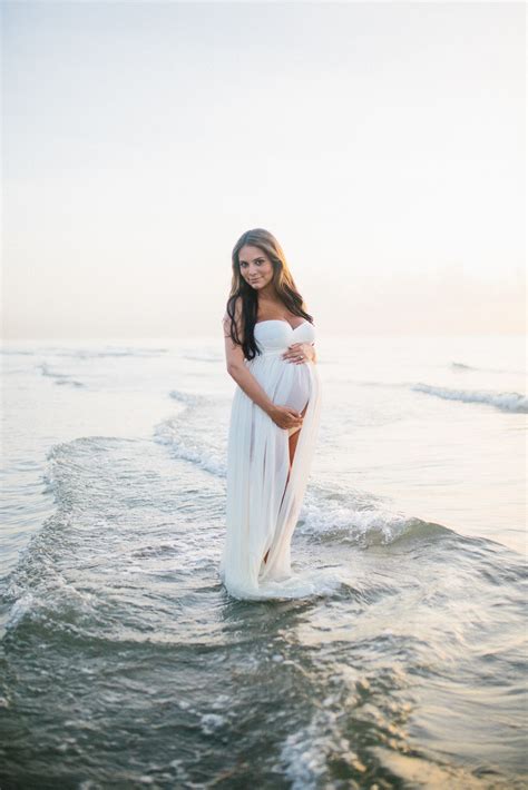 Laura And Co Maternity Photoshoot Beachsunrise Look