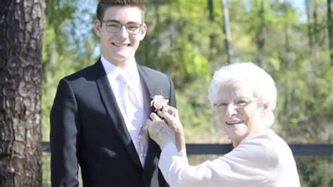 93 Year Old Grandma Goes To Prom With Adorable Grandson Allure