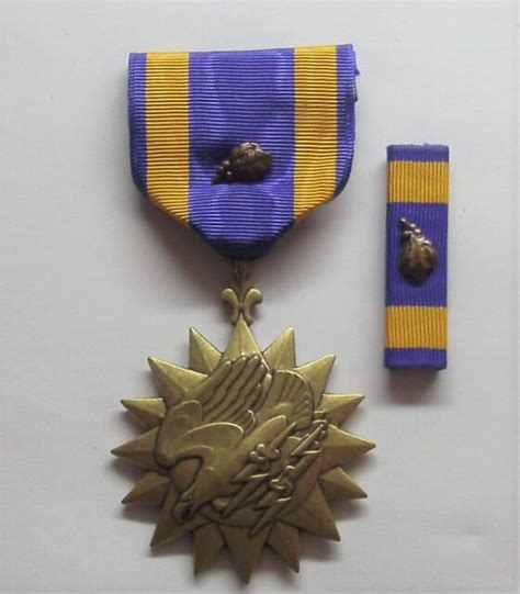 Air Medal Meritorious Achievement For Aerial Flight Medal With Oak Leaf