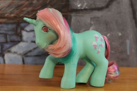 My Little Pony G1 Twinkle Eyes Fizzy Unicorn Mint Green Pink Hair Pony