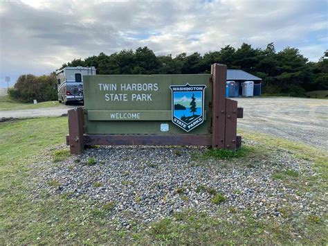 Washington State Parks and Clam Digging 2022 - aimeedanielson.com