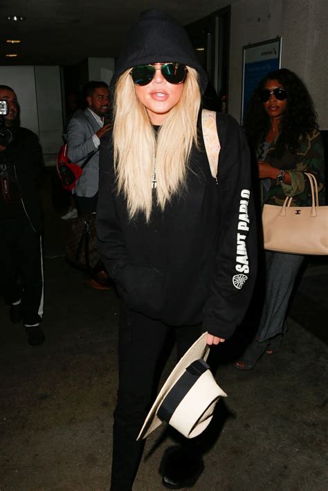 Khloe Kardashian Arrives At Jfk Airport In New York 09212016 Hawtcelebs
