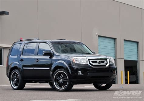 2010 Honda Pilot With 22 Giovanna Cuomo In Black Machined Lip Wheels