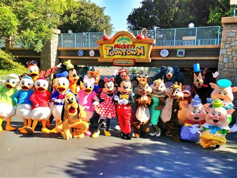 All The Cartoon Characters Outside Of Mickeys Toontown With Images