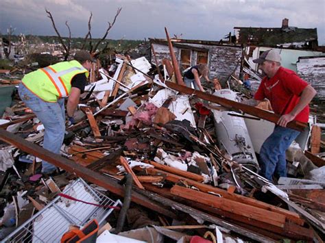 Joplin Tornado Photo 1 Pictures Cbs News