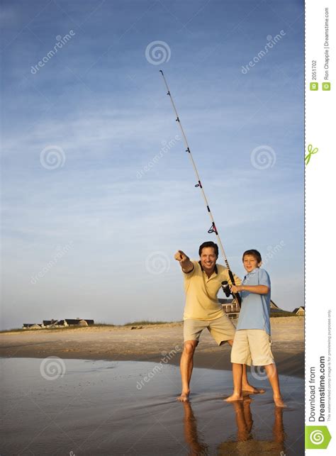 Pesca Do Pai E Do Filho Foto De Stock Imagem De Batida 2051702