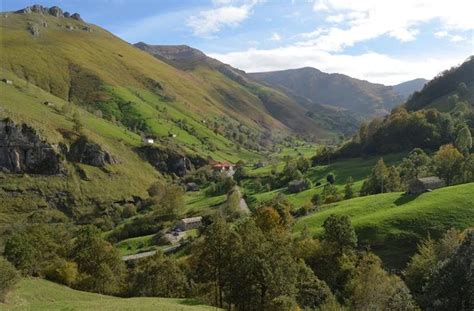 Encuentra fácilmente el inmueble que estás buscando. Alquiler casa rural en San Roque de Riomiera, Cantabria con - Niumba