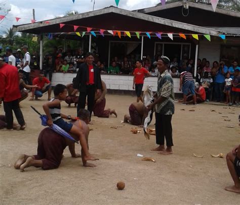 Bodo Kupat Rust En Werk Dagblad Suriname