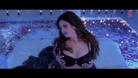 zarine khan hot and bold scenes in hate story 3 video dailymotion