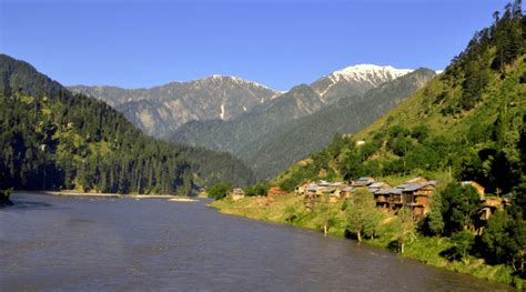 5 Days Neelum Valley Tour Book With Pakistan Travel Guide