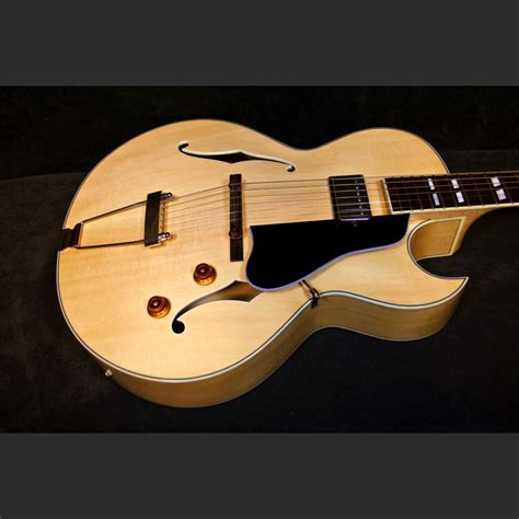 Eastman Ar Ce Hollow Archtop Jazz Guitar W Case Guitars N