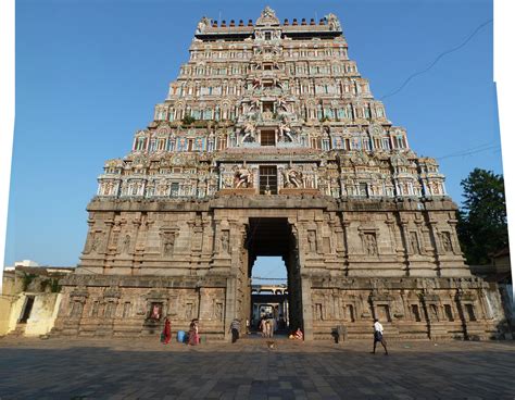 Nataraja Temple at Chidambaram - Discovering India.Net