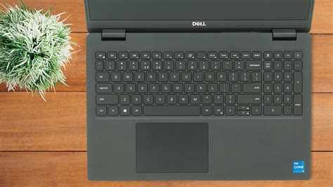 Dell Latitude 3520 I5 1135g7 · Xe Graphics G7 80 Eu · 156 Full Hd