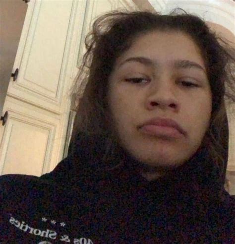 Zendaya In Reaction Face Meme Faces Zendaya