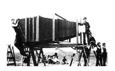 Chiếc Máy ảnh đầu Tiên Trên Thế Giới Và Lịch Sử Phát Triển Của Máy ảnh