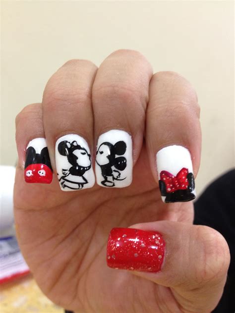 Mickeyminnie Mouse Nails Mickey Mouse Nail Art Minnie Mouse Nails