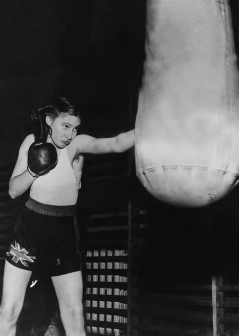 The Mighty Atom Uks Trailblazing Female Boxer Barbara Buttrick On Why