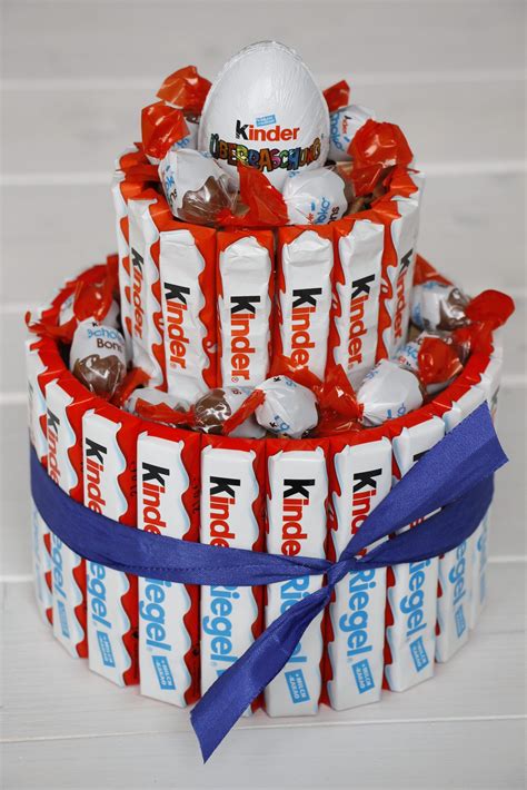 Kreatives Geburtstagsgeschenk Anleitung für eine Kinderriegel-Torte
