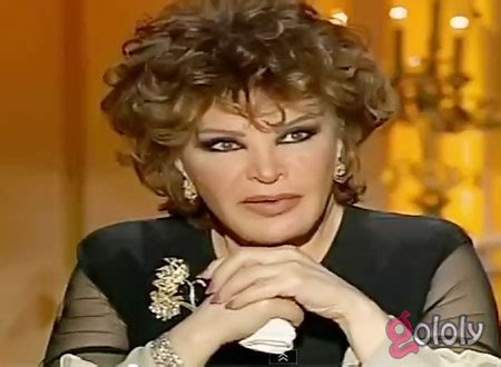 نعت الفنانة صفية العمري ، السيدة جيهان السادات زوجة الرئيس الراحل محمد أنور السادات، التي رحلت عن عالمنا صباح أمس الجمعة عن عمر يناهز الـ88 عاما.وكتبت صفية العمري عبر حسابها على موقع تداول الصور والفيديوهات إنستجرام. صفية العمري: طبيب شوه وجهي وهذا أول رجل اعترفت له بحبي