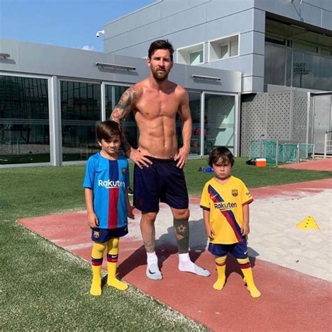 Lionel messi's kids thiago, mateo and ciro cute moments (video) 2021подробнее. FIFA Best Player 2019: 8 Pictures Of Lionel Messi That ...