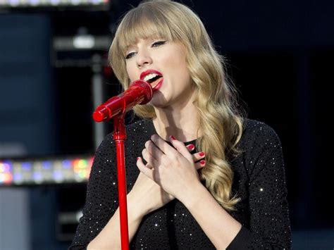 4.7 out of 5 stars 3,168 ratings. Taylor Swift's Red Tour Is Heading Your Way In March, With ...