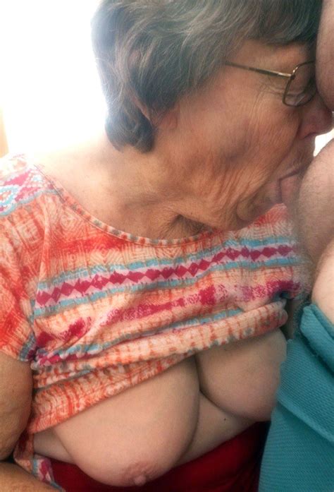 Porn Grandma Giving Blowjob Homemadegrannyporn