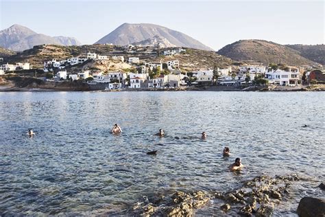 Photos Mudhouse Residency Artist Residency Workshop In Agios