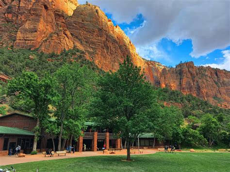Zion Lodge In Zion National Park Greater Zion Lodging