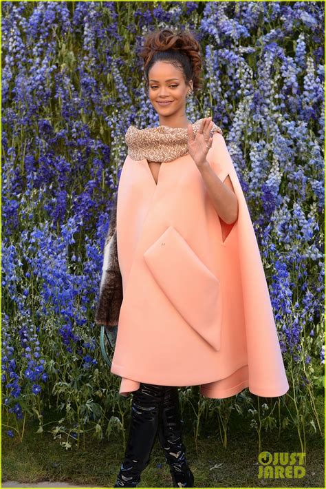Rihanna Stuns In Over Sized Pink Coat At Dior Pfw Show Photo 3475771