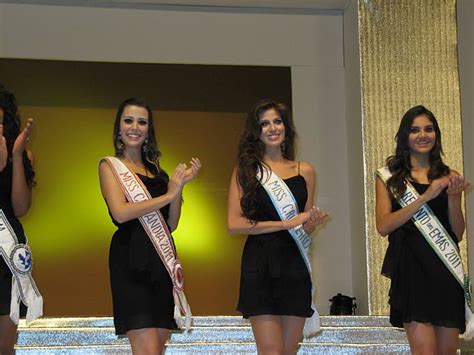 Miss Cruzeiro Vence O Miss Df Universo 2011 E Já é Franca Favorita Ao