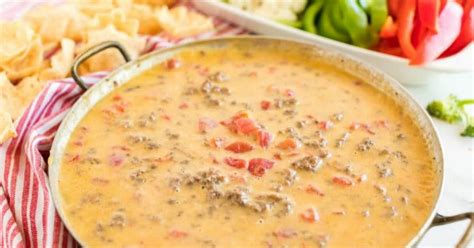 Cheese may be mixed in or sprinkled on top. 10 Best Rotel Dip with Cream Cheese and Velveeta Recipes ...