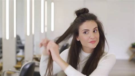 Aveda How To Model Off Duty Half Bun “hun” Hairstyle For Summer Youtube
