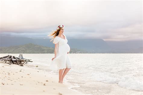 hawaii maternity photography at hale koa beach mcbh