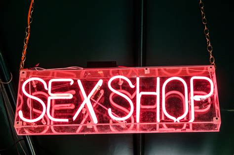 Les Meilleurs Sex Shops En Ligne Gq France