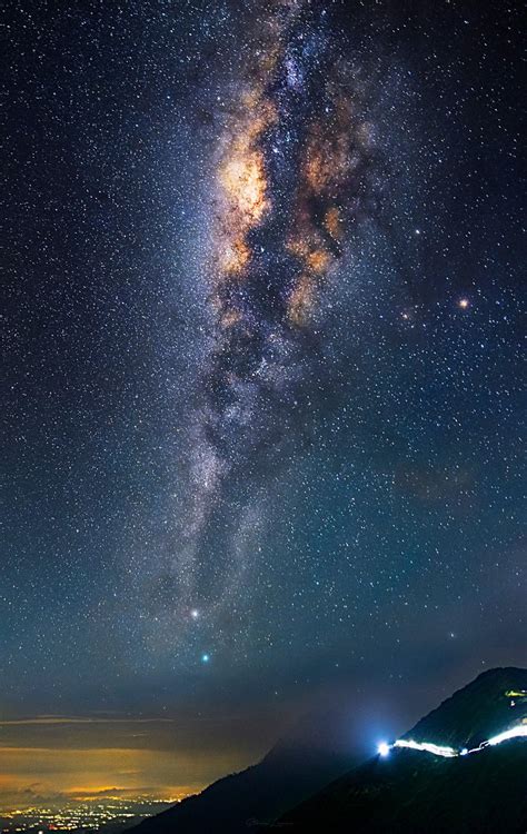 The Milky Way As Seen From Mount Ijen Indonesia Rpictures