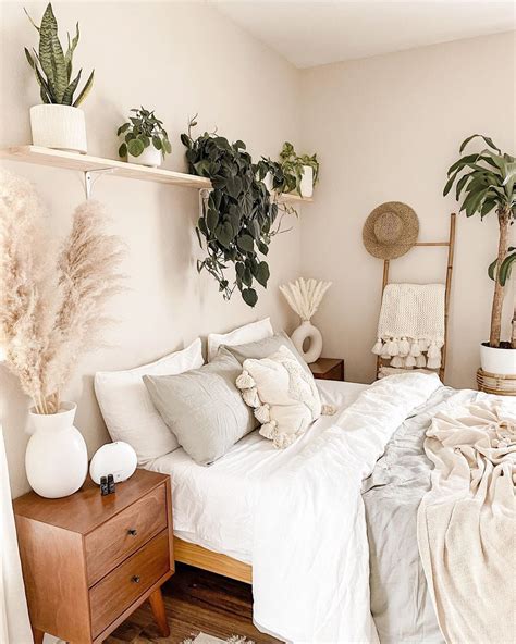 White Plant Filled Bedroom Ideas With Pampas Apartment Bedroom Decor