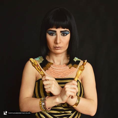 Mısır Sanatına Olan Ilgimi Fotoğraftaki Objelerden De Anlamak Mümkün Birde Fotoğraflarla