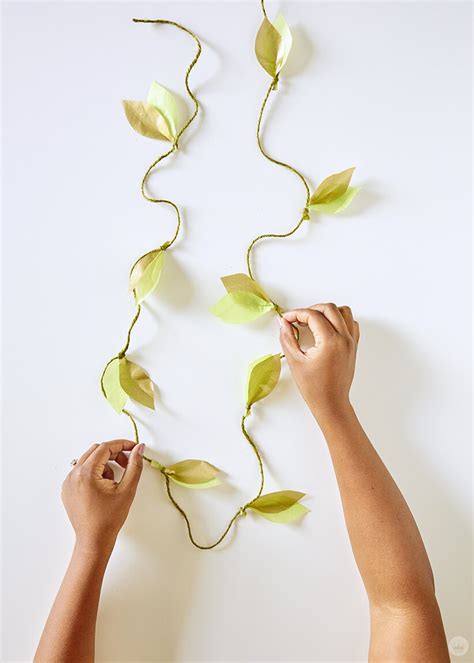 Add A Wild Or Woodsy Touch To Parties With A Diy Paper Vine Garland