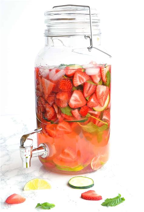 Strawberry Detox Water A Cleansing Weight Loss Drink Recipe