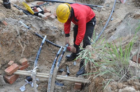 Baha bahagi gian an peng pengal alir iran an elek elektr trik ik b. Kabel Bawah Tanah Voltan Tinggi