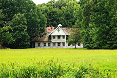 Hd Wallpaper White Painted House Surrounded By Trees Home Swiss