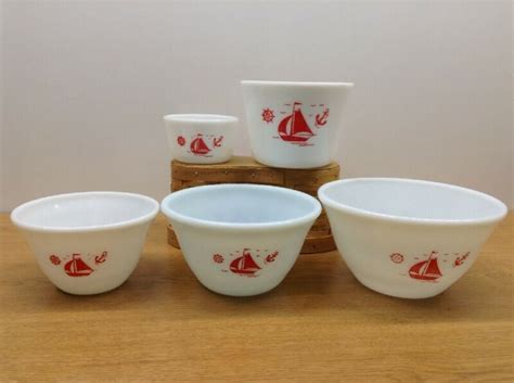 Vintage Mckee Mixing Nesting Bowls Red Sailboat Nautical White Milk