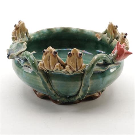 Majolica Ceramic Sitting Frogs Decorative Bowl In 2023 Decorative