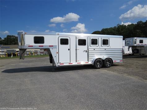 Horse Trailer Types Which One Is Right For You Crossroads Trailer