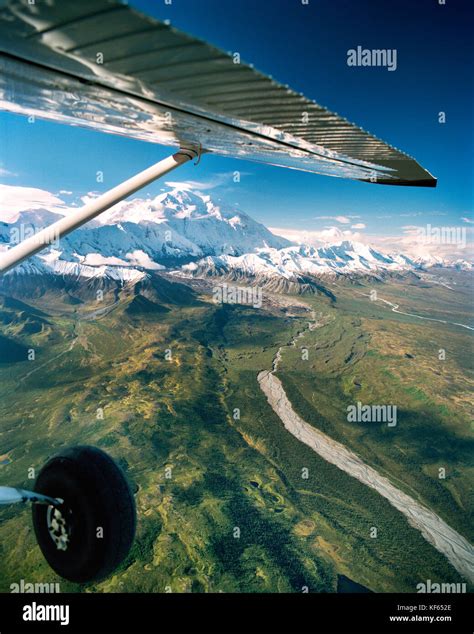 Usa Alaska Flying Over Denali National Park With Mount Mckinley In