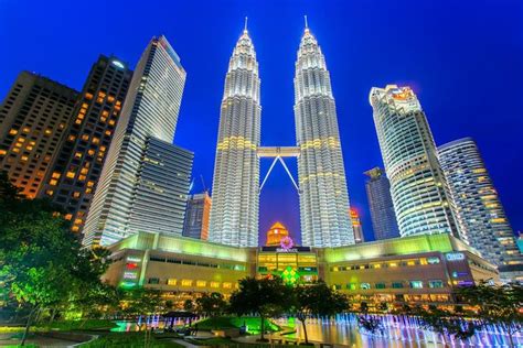Private Tour  Skip The Line Petronas Twin Towers, Petrosains & Aquaria